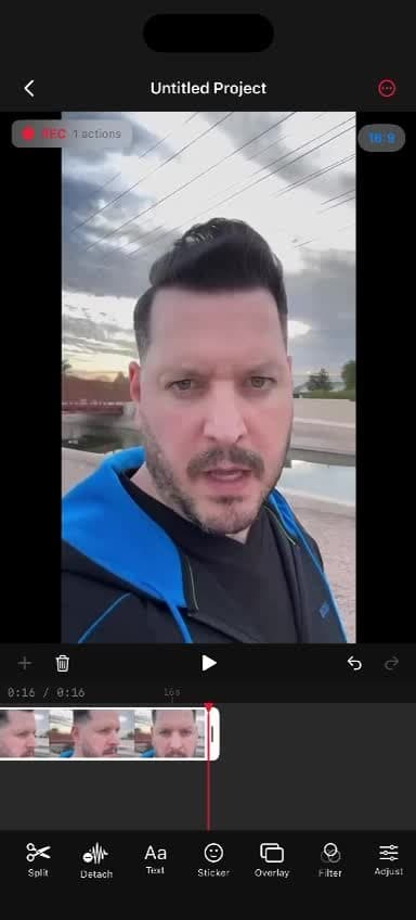 Manual edit timeline inside the Videdit mobile app
